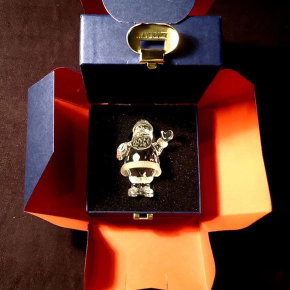 Swarovski Santa - Picture 8 of 15